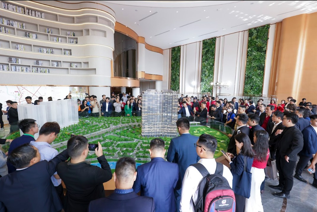 Lễ khai trương Sales Gallery Khải Hoàn Imperial tại Quốc lộ 13, đánh dấu bước đột phá mới