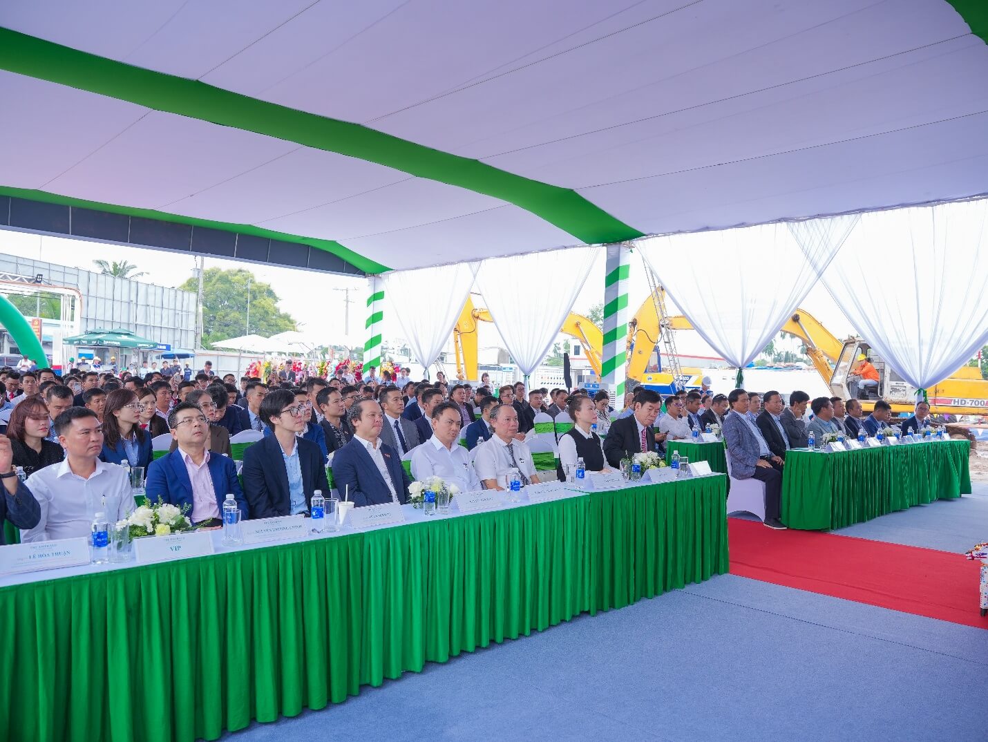 Khởi công The Emerald Garden View – Biểu tượng sống mới tại cửa ngõ Đông Bắc TP.HCMNgày 29/10/2025, Tập đoàn Lê Phong phối hợp cùng SOL E&C – tổng thầu thiết kế và thi công – chính thức khởi công dự án căn hộ The Emerald Garden View, đánh dấu bước tiến qu