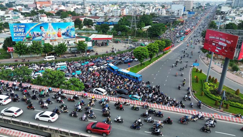 Sắp chấm dứt kẹt xe trên tuyến Quốc lộ 13 khu Đông TP.HCM – Tín hiệu khởi sắc cho hạ tầng đô thị 