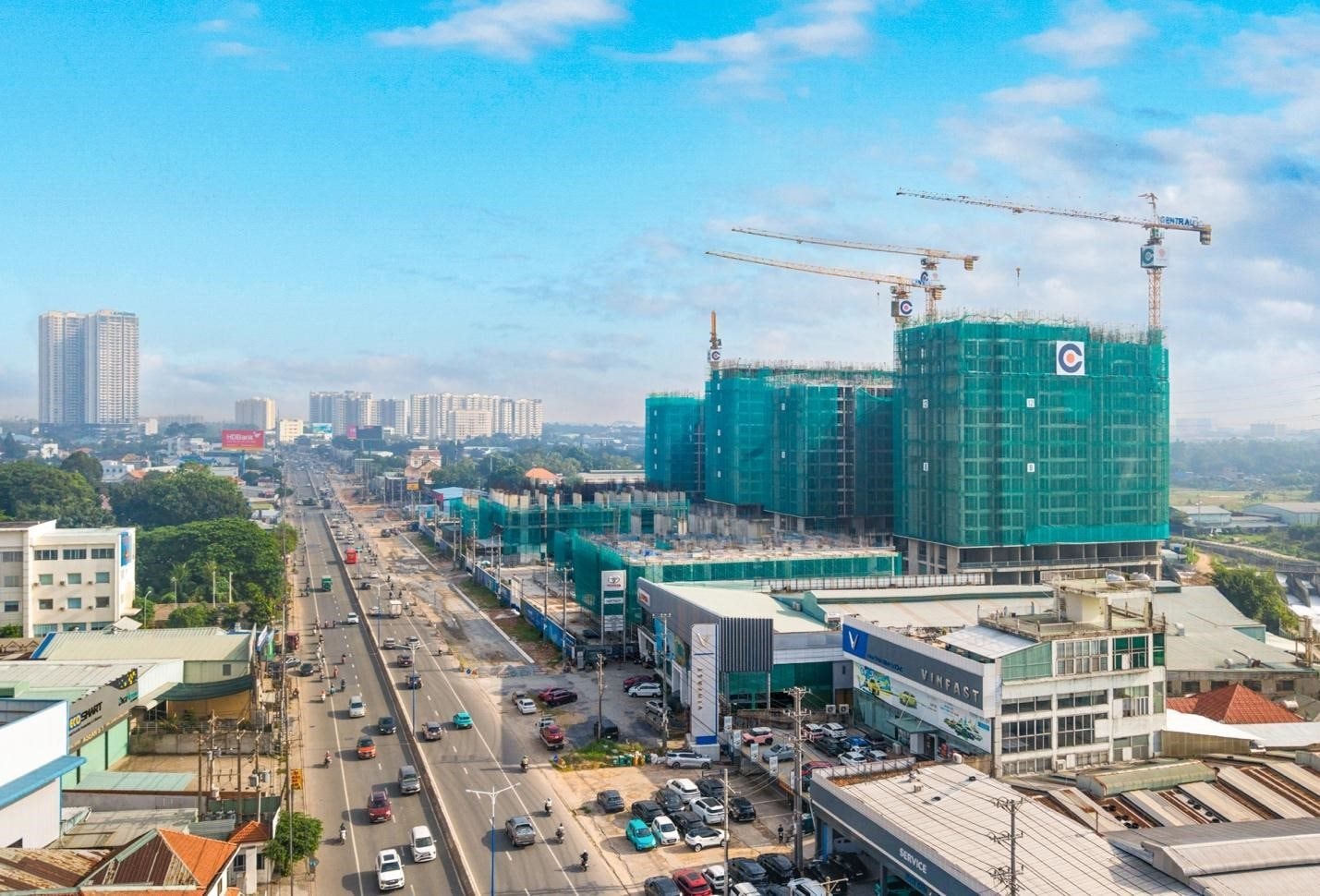 Những con số chưa từng được tiết lộ về giá bất động sản dọc Quốc lộ 13, Xa lộ Hà Nội và Phạm Văn Đồng