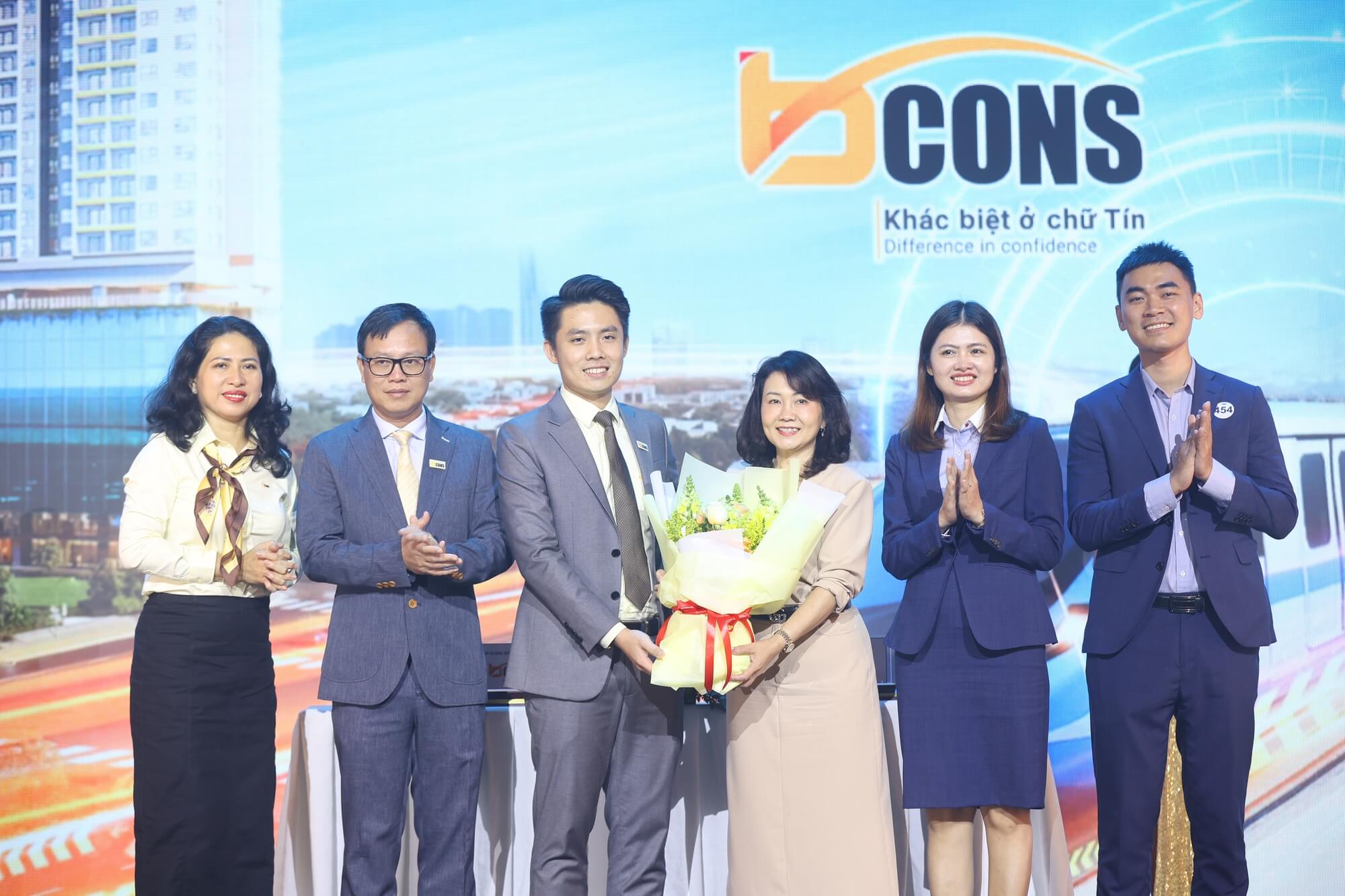 Sự kiện Kick-off Bcons NewSky bùng nổ khí thế, sẵn sàng khuấy động thị trường cuối năm