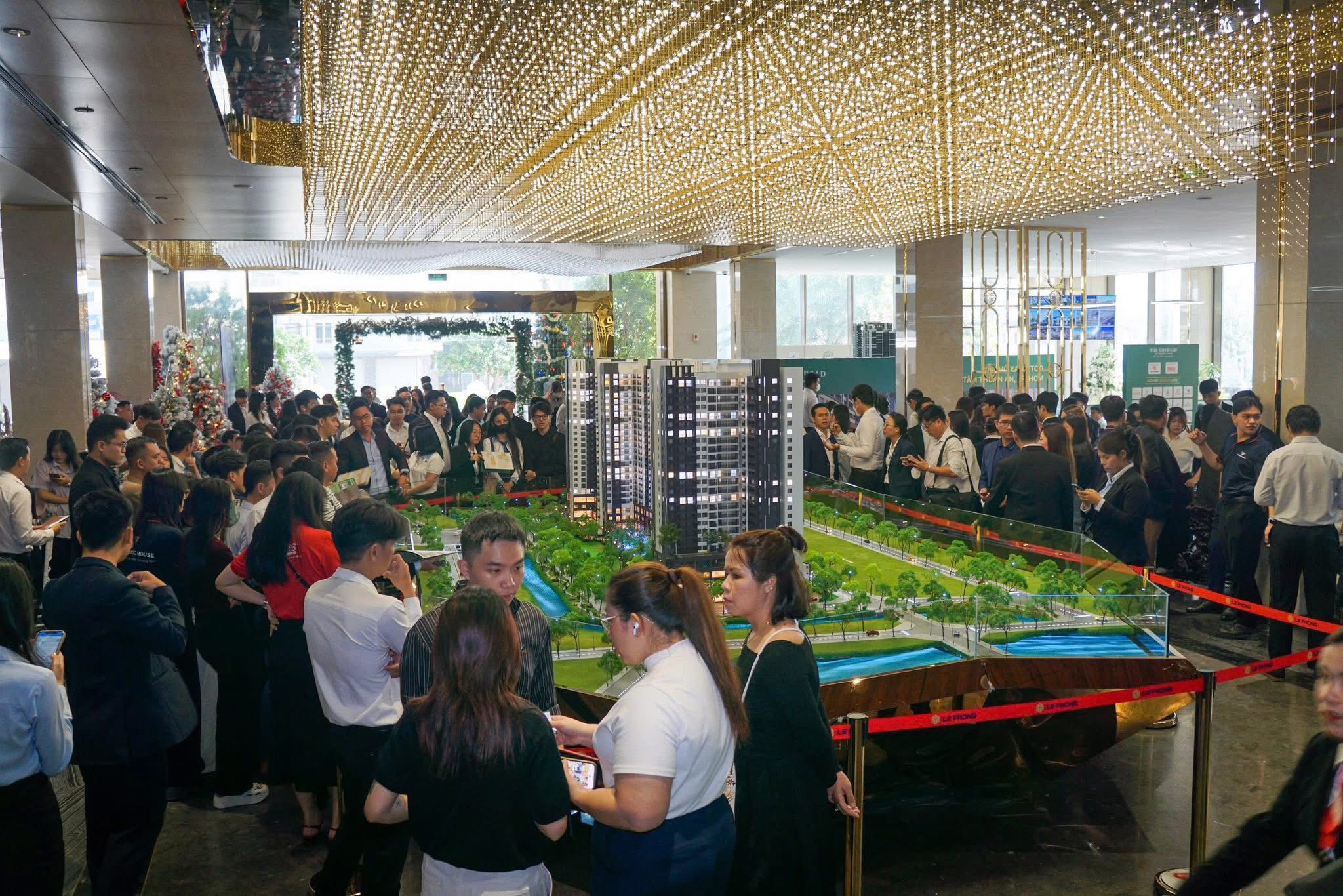 Dòng tiền địa ốc 'Nam tiến' khi giá nhà Hà Nội tiếp tục tăng